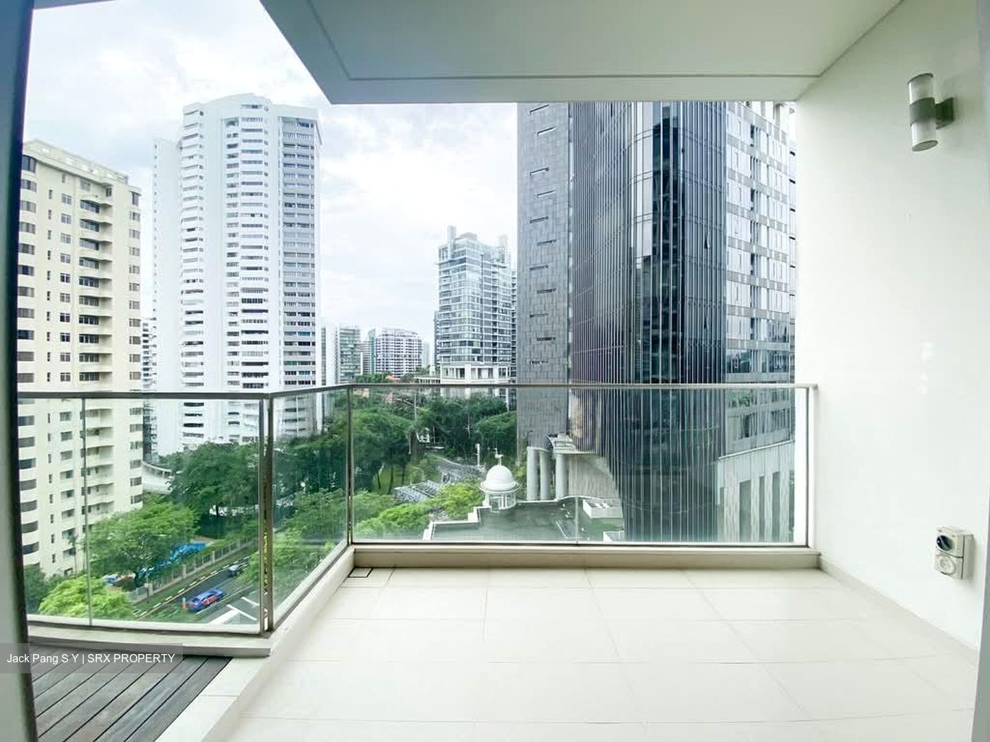 The Laurels (D9), Condominium #586145271